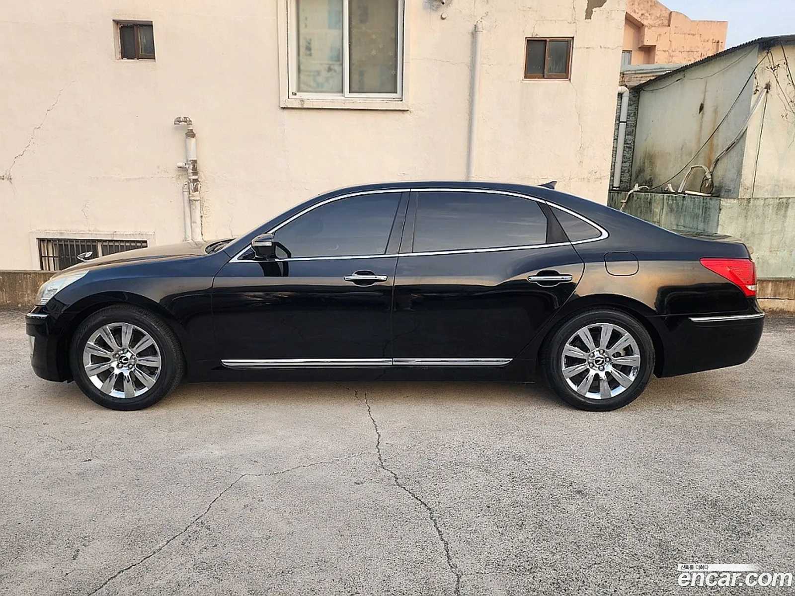 Hyundai Equus 2009 — 11