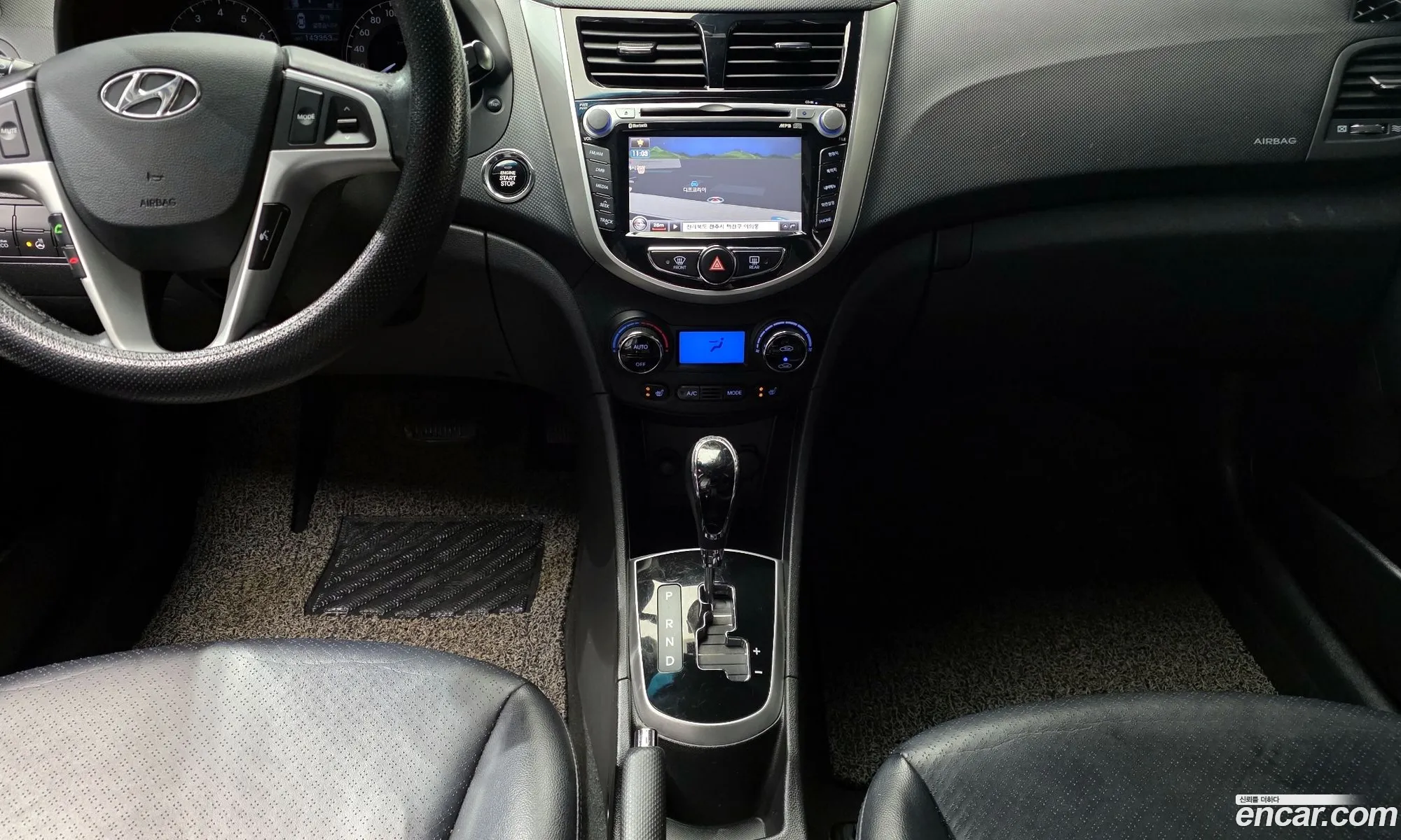 Hyundai Accent 2012 — 4