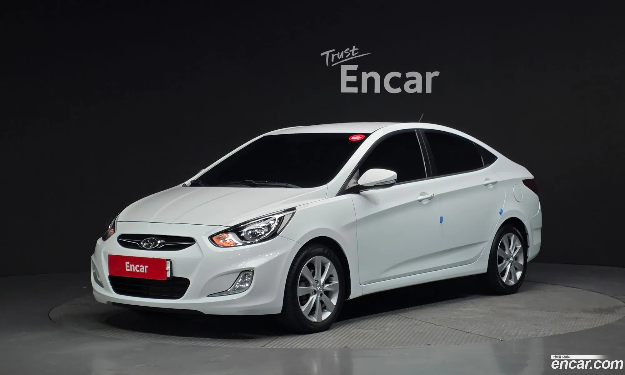 Hyundai Accent 2012 — 2