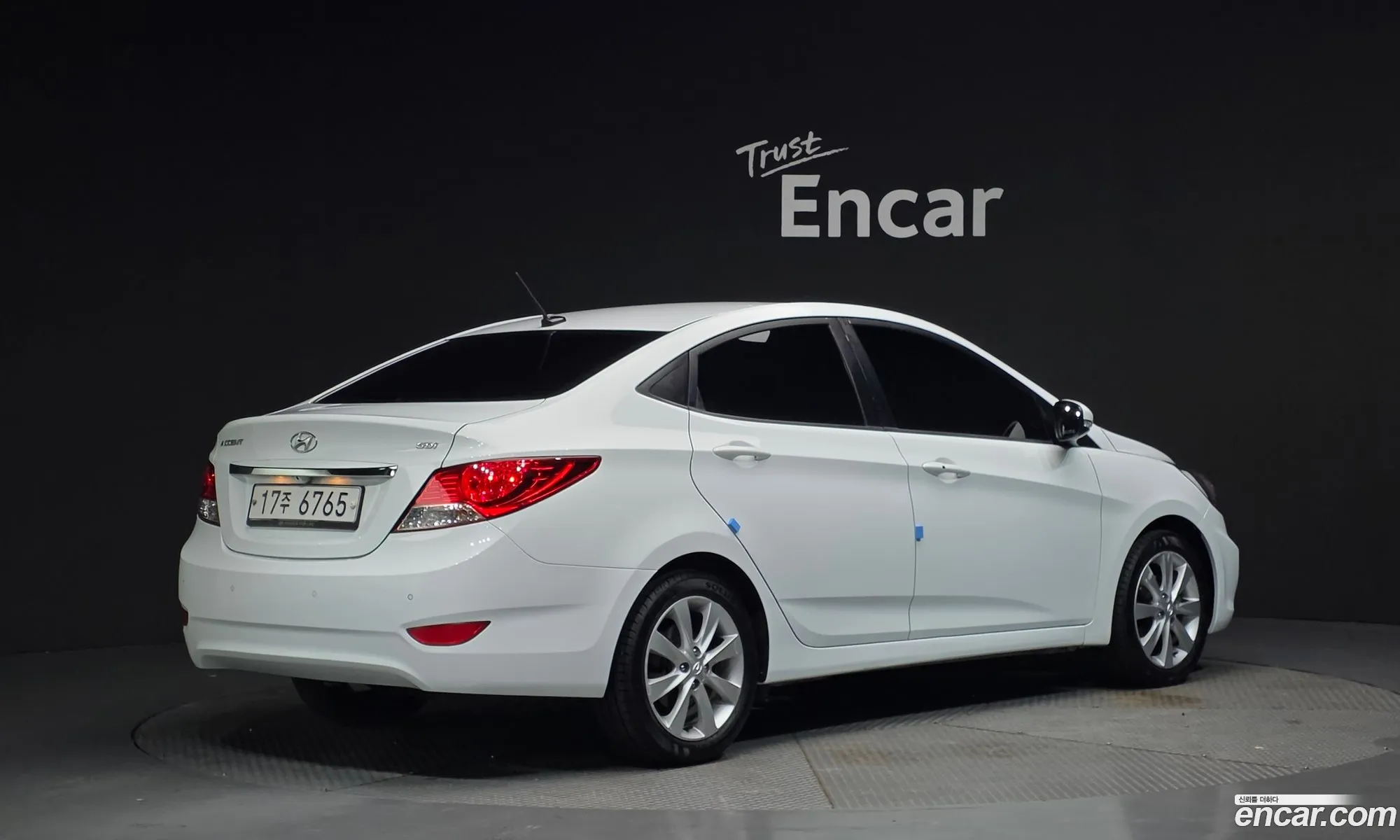 Hyundai Accent 2012 — 20