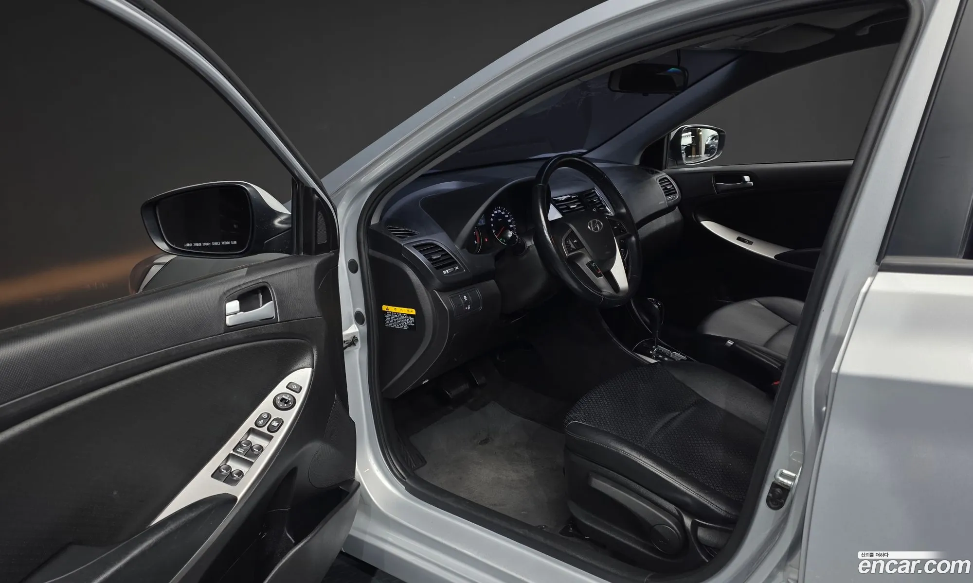 Hyundai Accent 2017 — 18