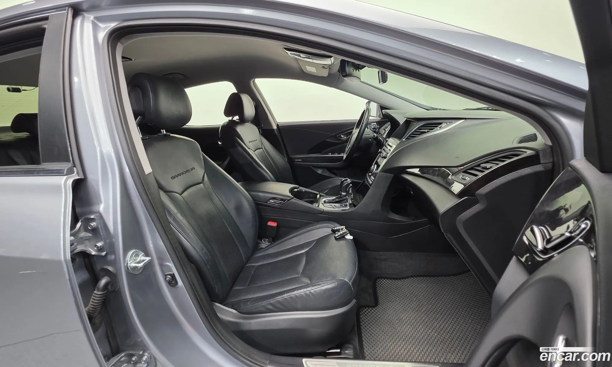 Hyundai Grandeur HG 2014 — 12