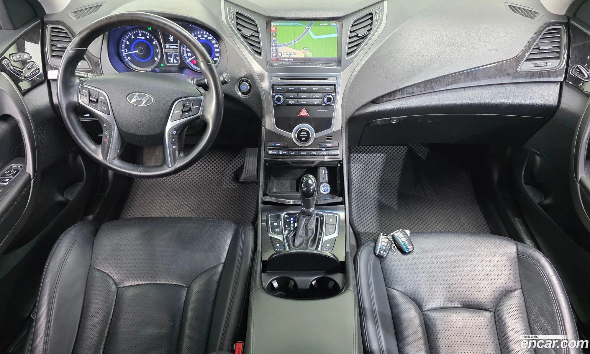 Hyundai Grandeur HG 2014 — 19