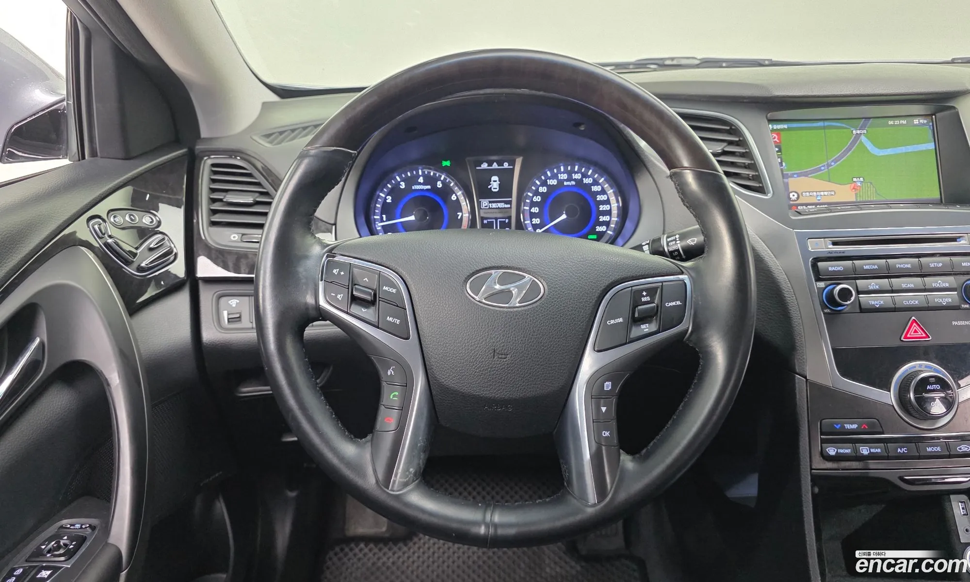 Hyundai Grandeur HG 2014 — 14