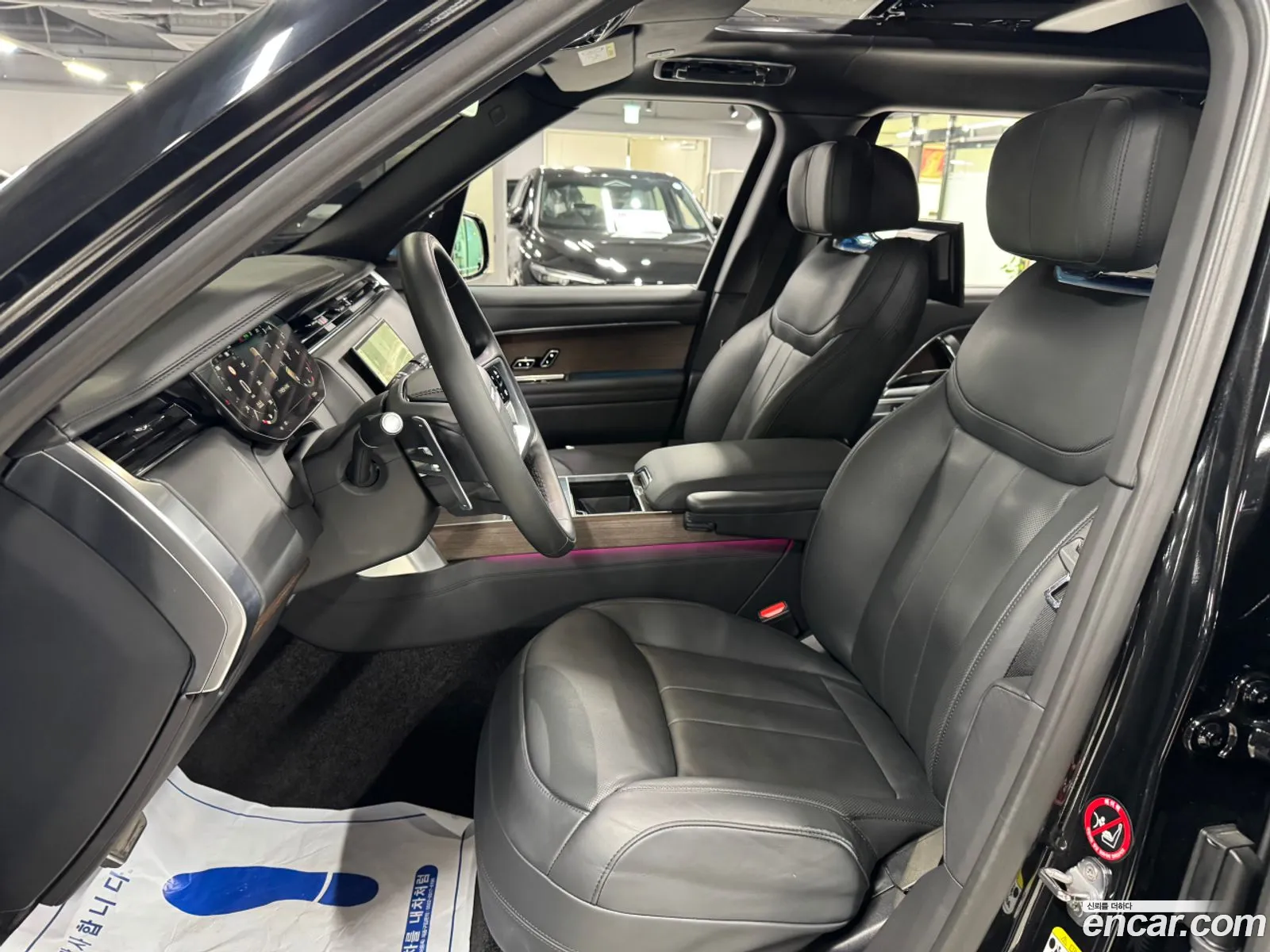 Land Rover Range Rover 2023 — 16