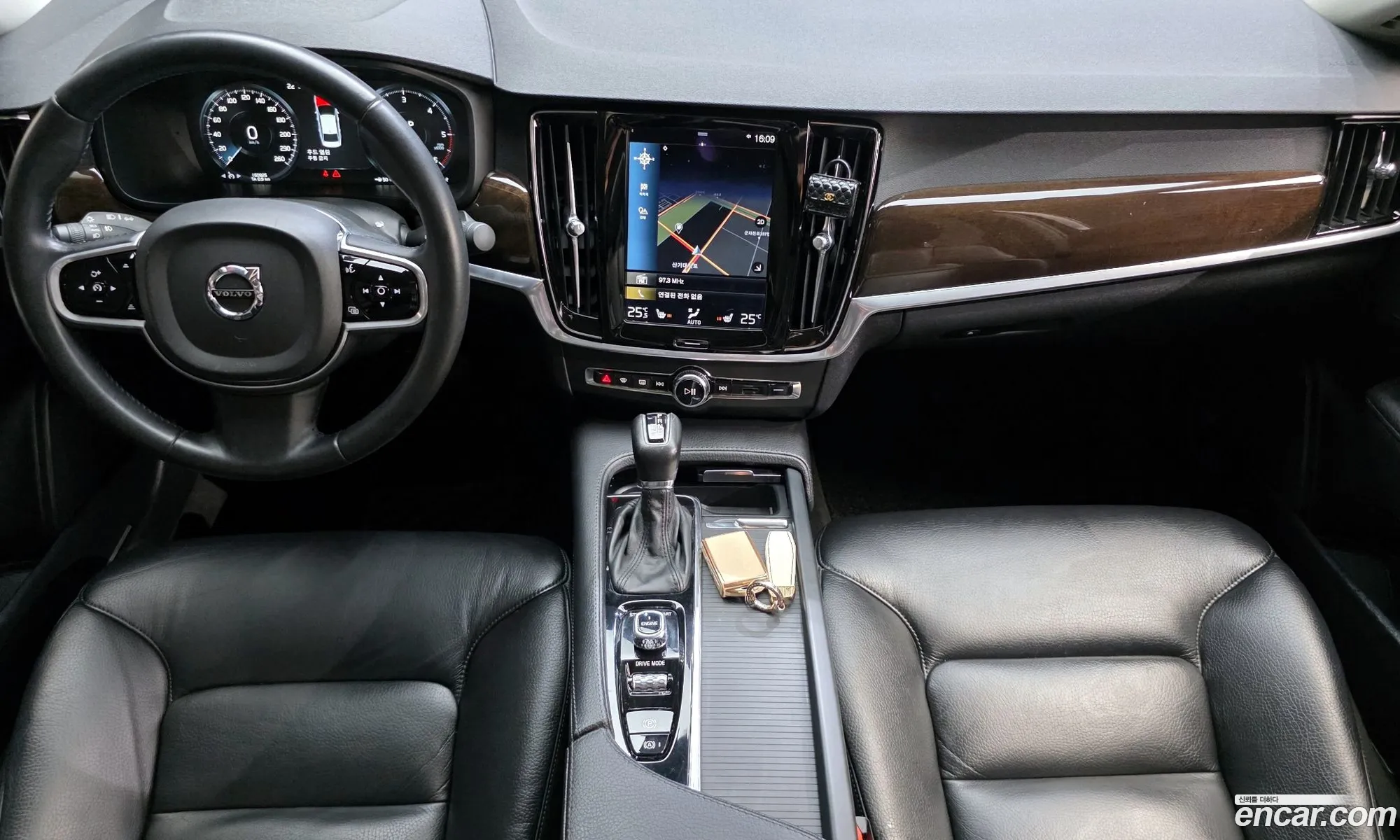 Volvo S90 2017 YV1PS68BCH1008243 — 12
