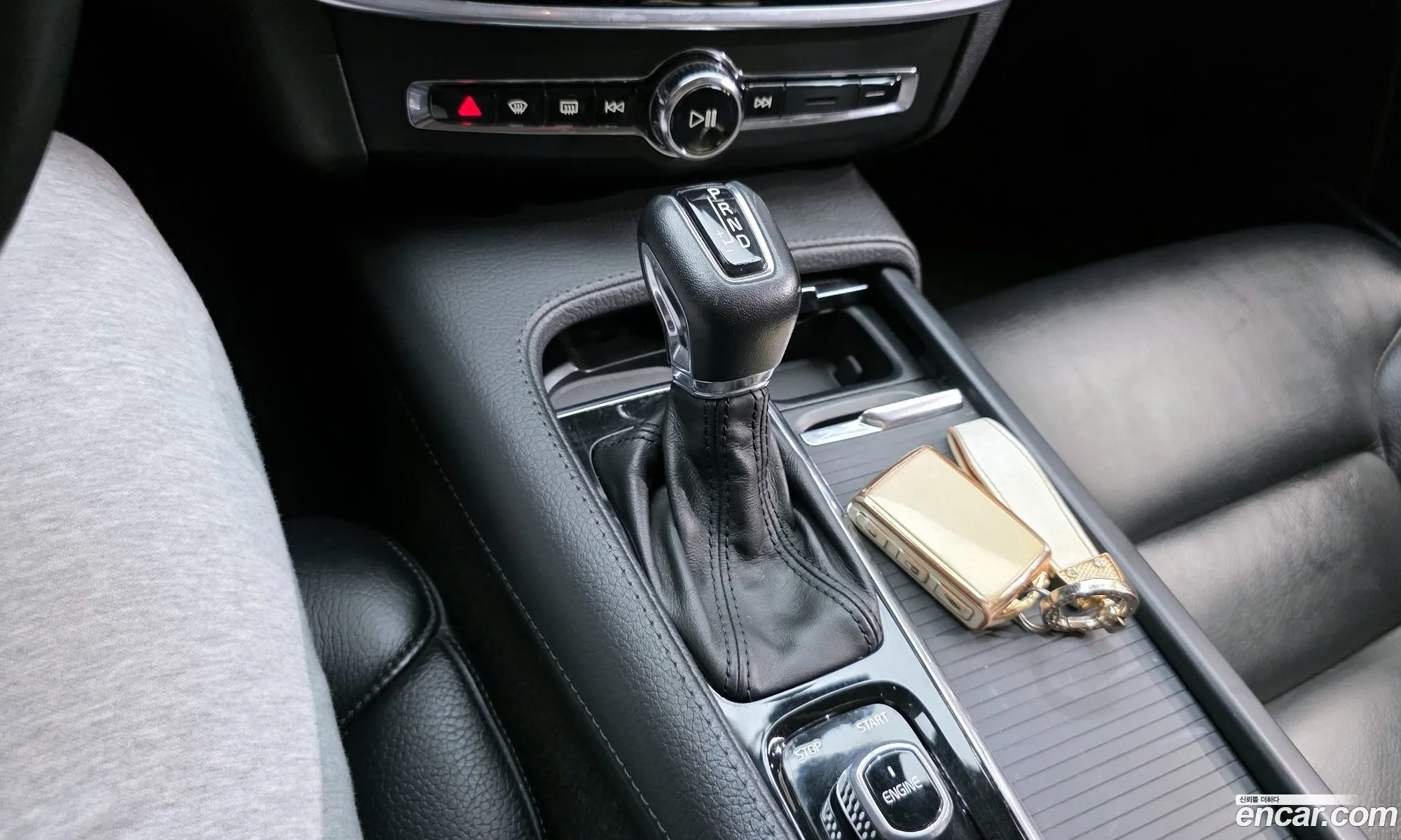 Volvo S90 2017 YV1PS68BCH1008243 — 17