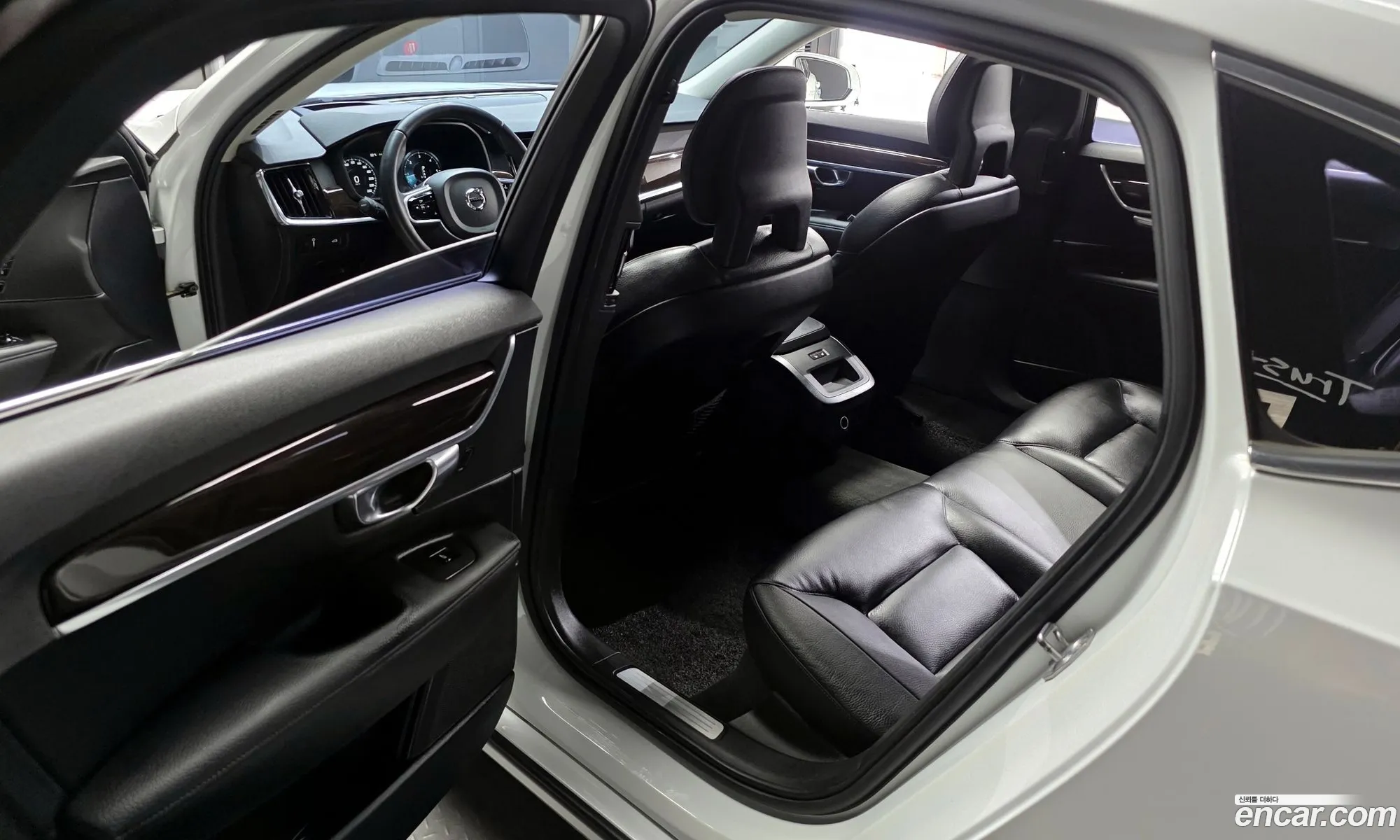 Volvo S90 2017 YV1PS68BCH1008243 — 20