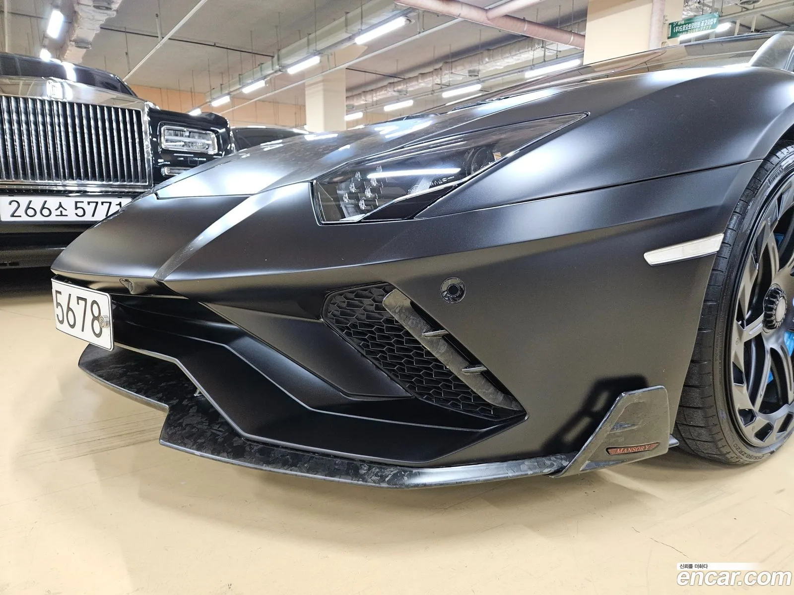 Lamborghini Aventador 2018 — 19