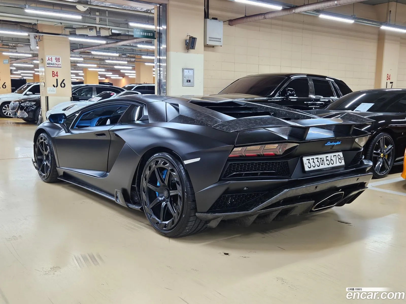 Lamborghini Aventador 2018 — 12