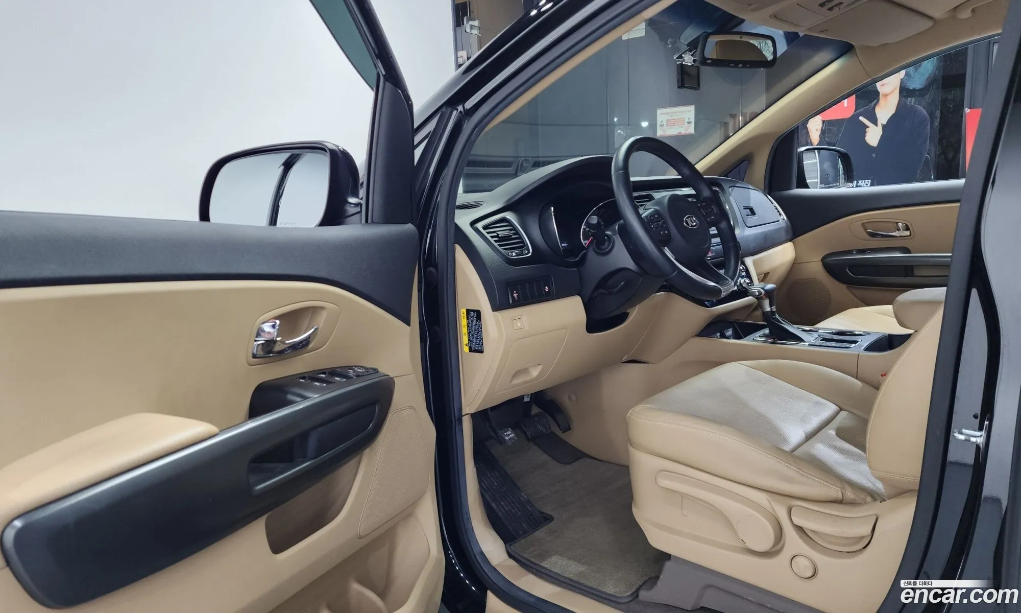 Kia Carnival 2018 — 14