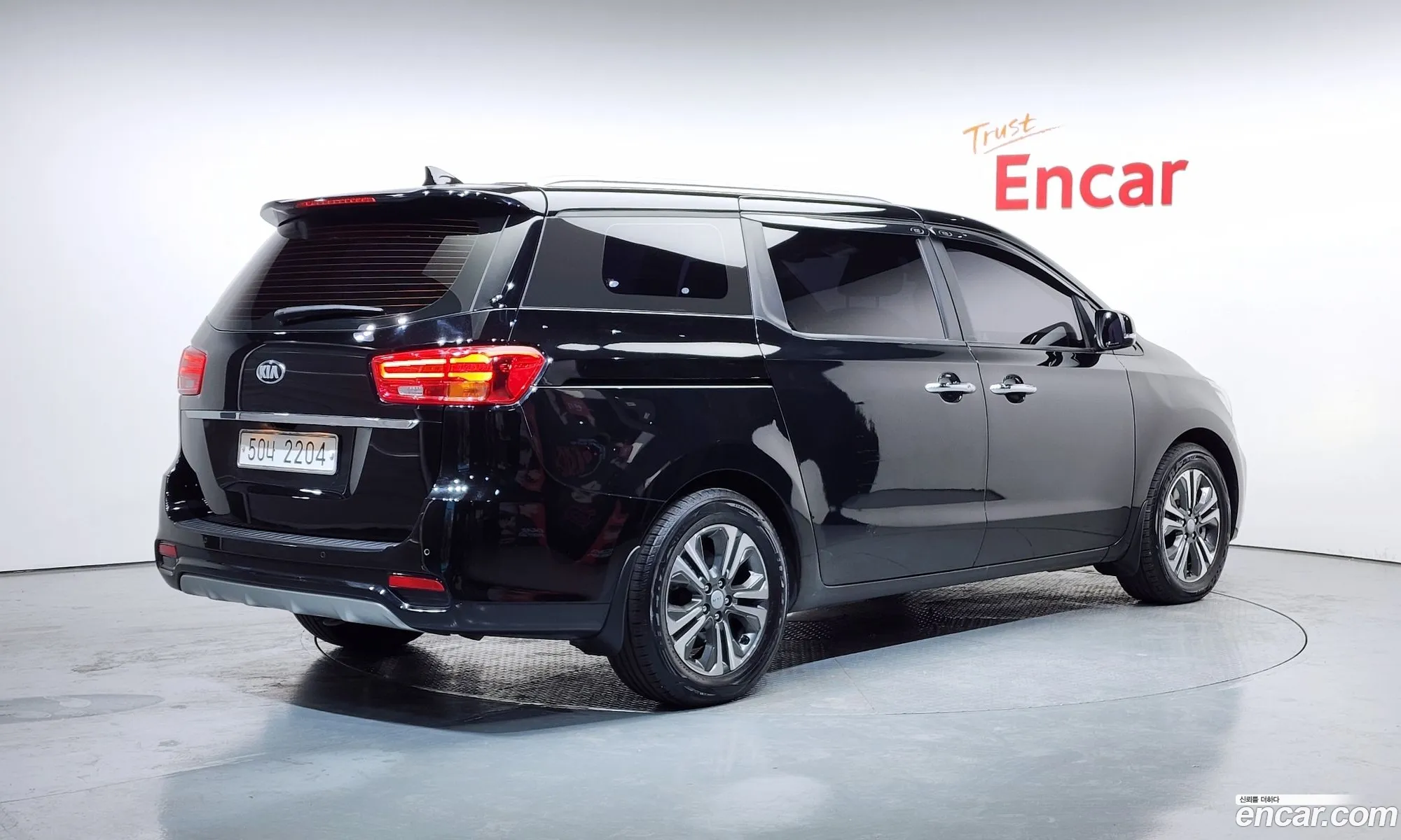Kia Carnival 2018 — 10