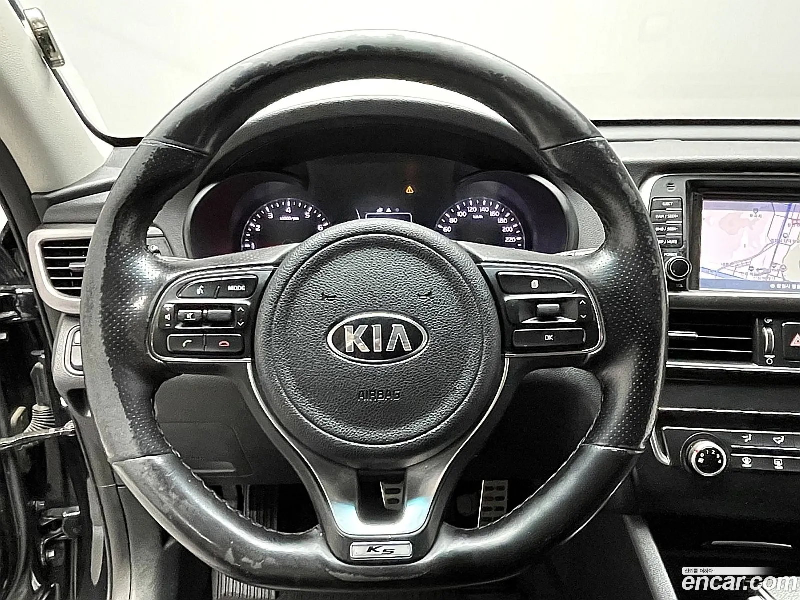 Kia K5 2016 — 16