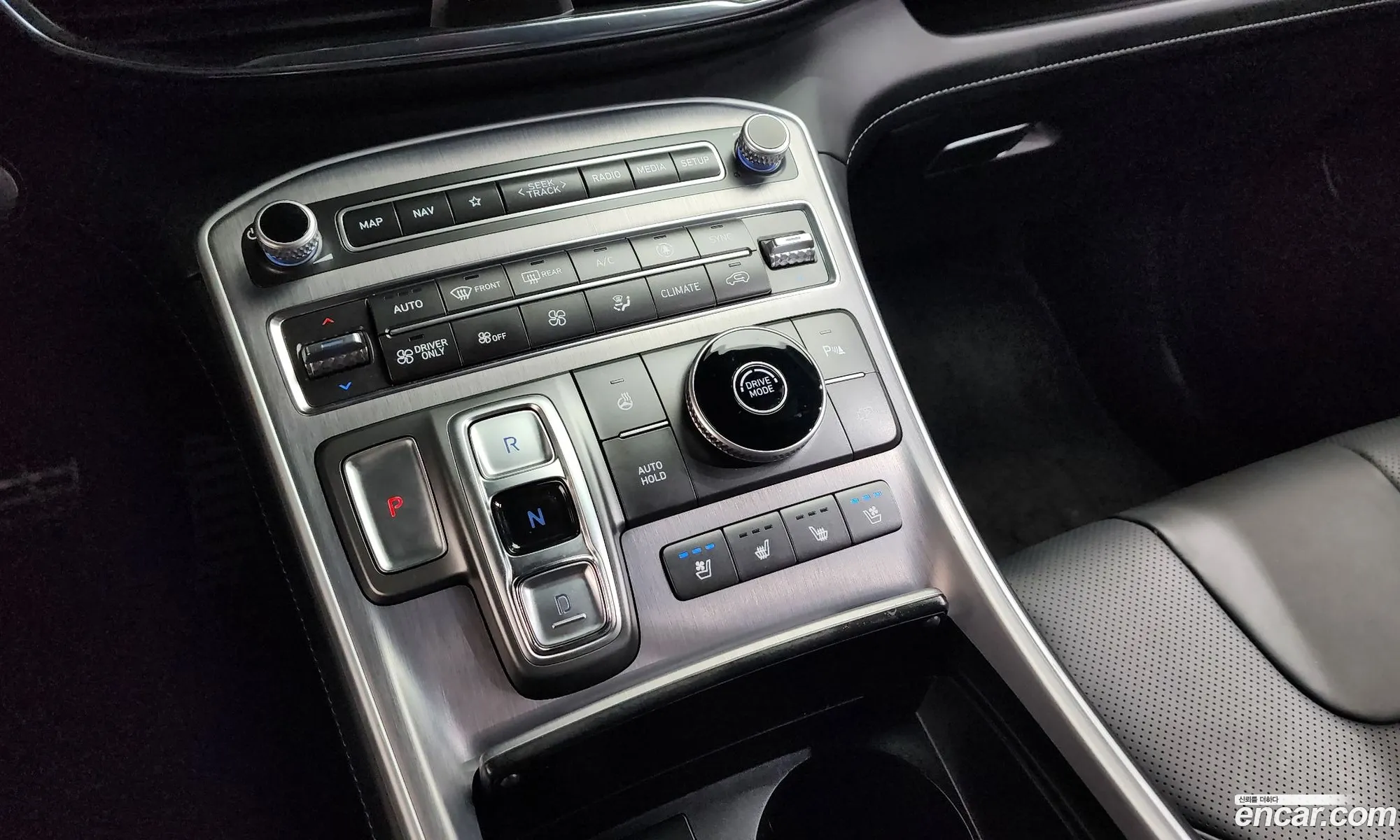 Hyundai Santa Fe 2023 — 16