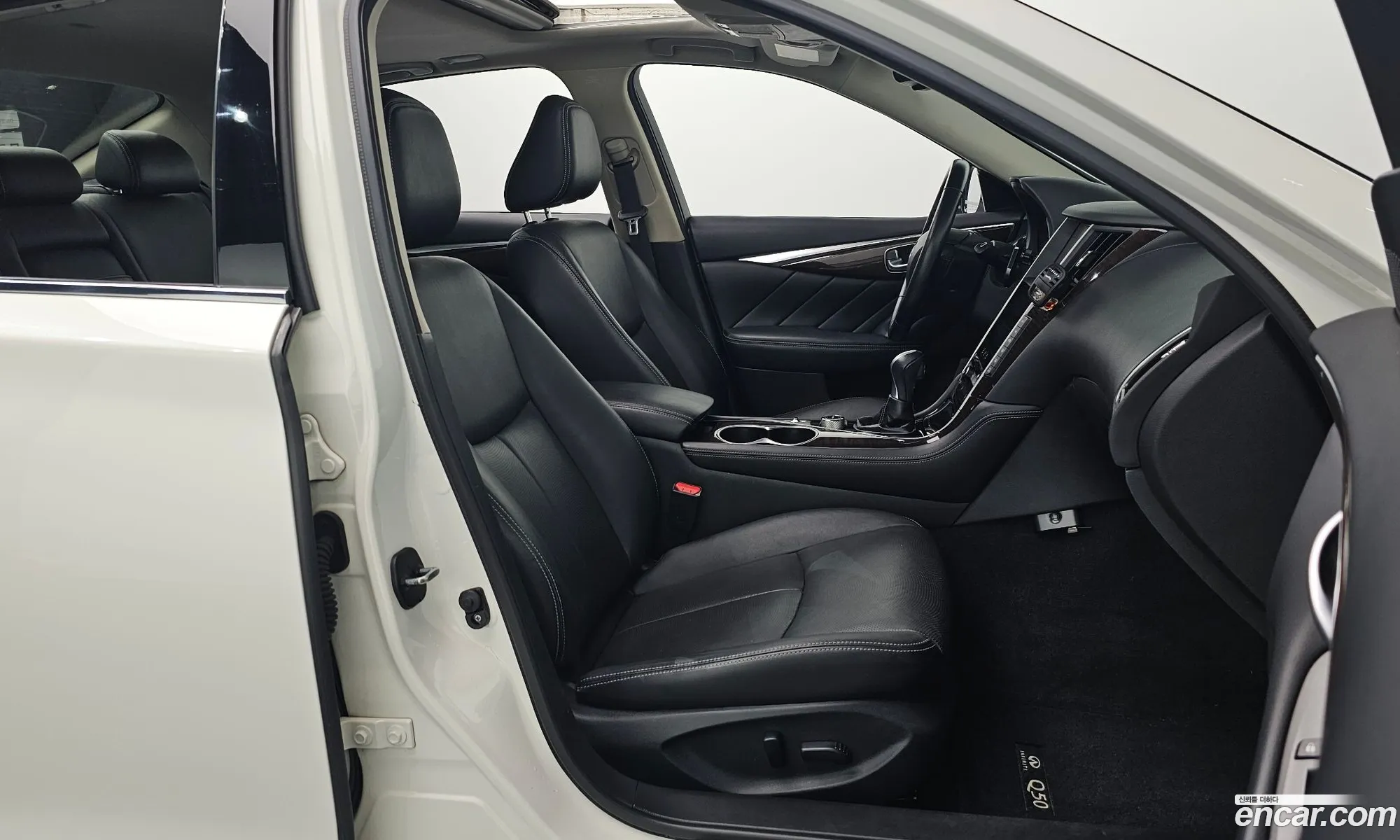 Infiniti Q50 2016 — 8