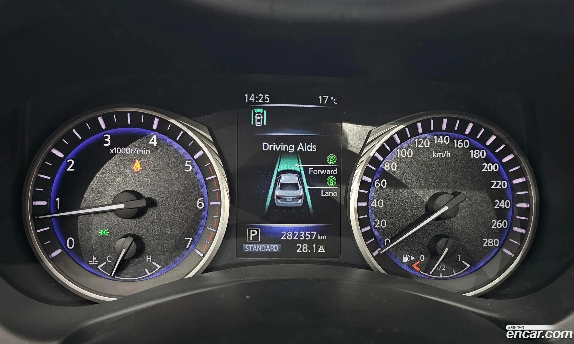 Infiniti Q50 2016 — 10