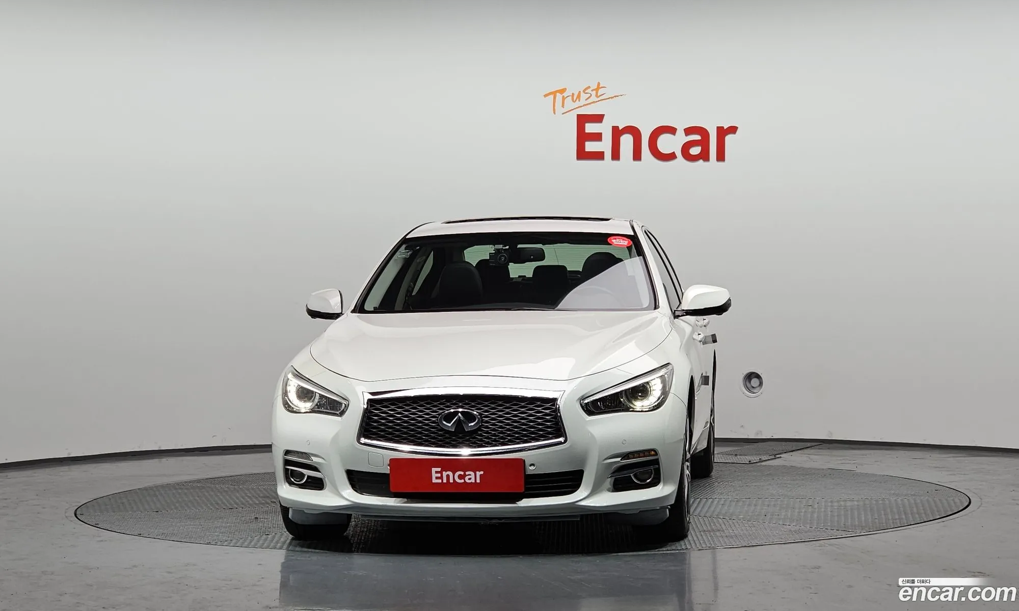 Infiniti Q50 2016 — 2