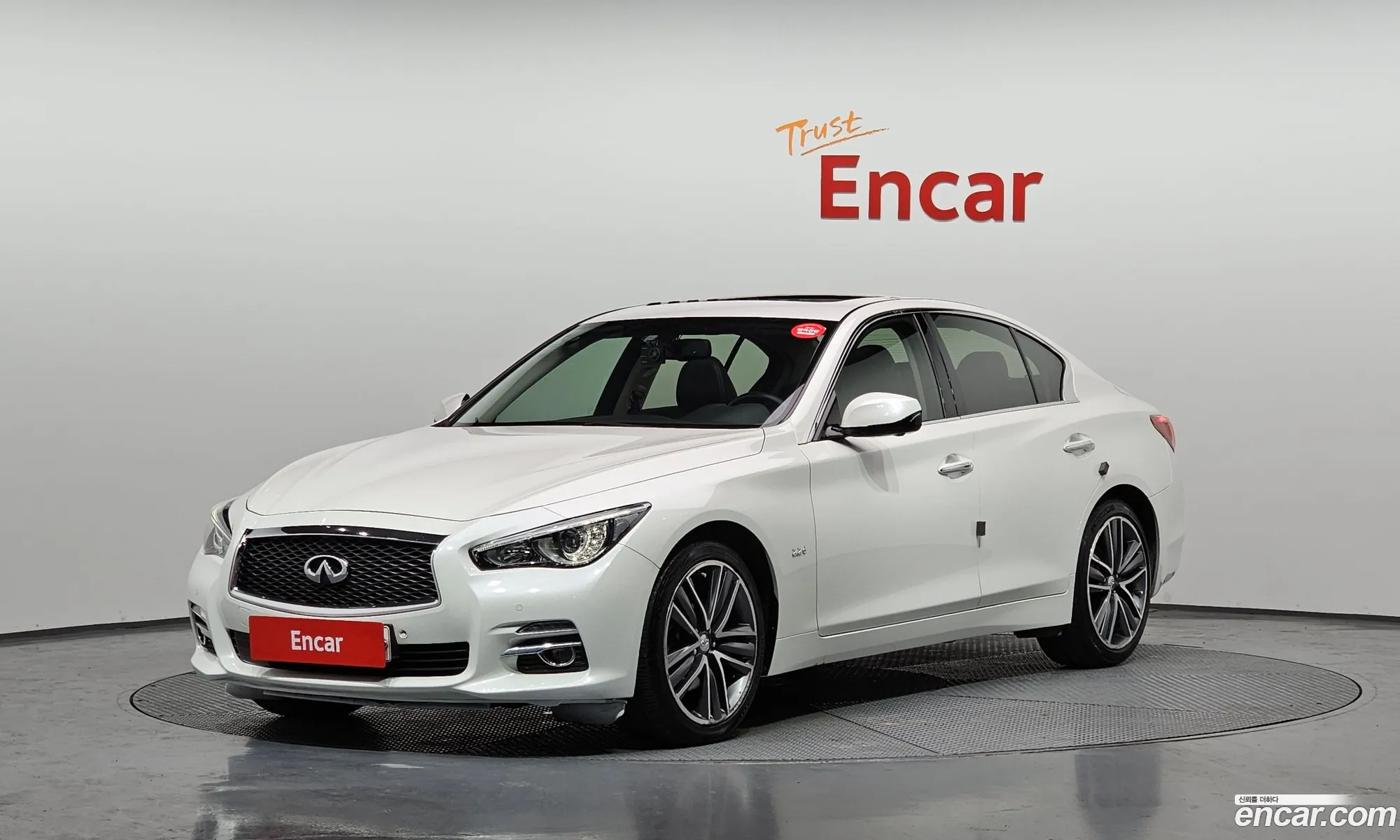 Infiniti Q50 2016 — 14