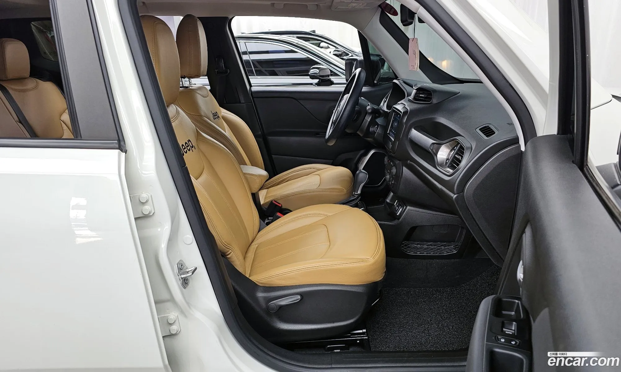 Jeep Renegade 2022 — 13