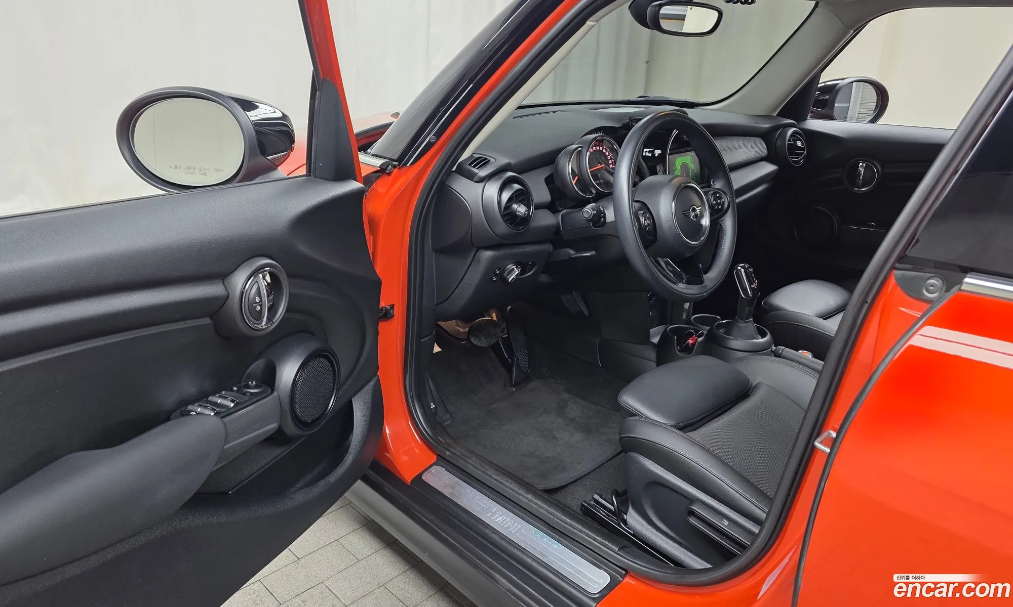 Mini Cooper 2020 — 3
