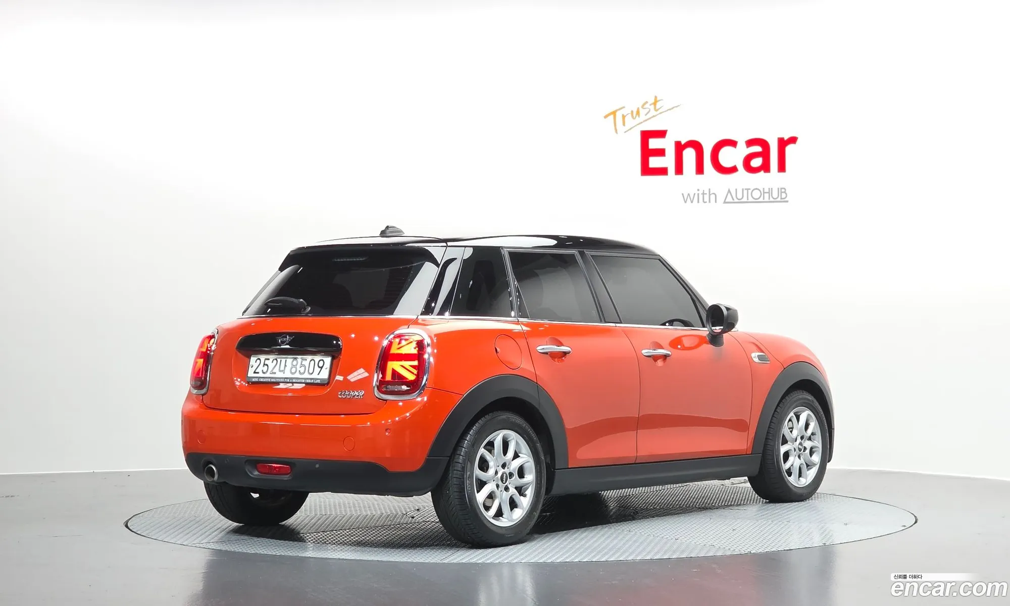 Mini Cooper 2020 — 10
