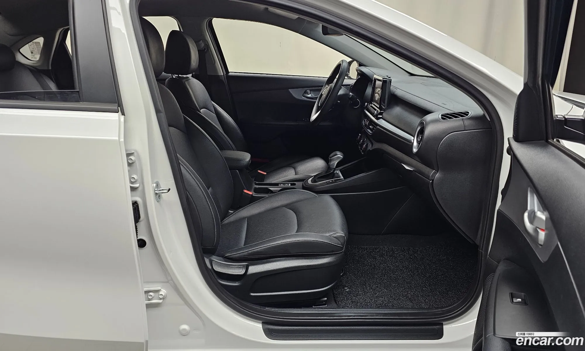Kia K3 2022 — 13