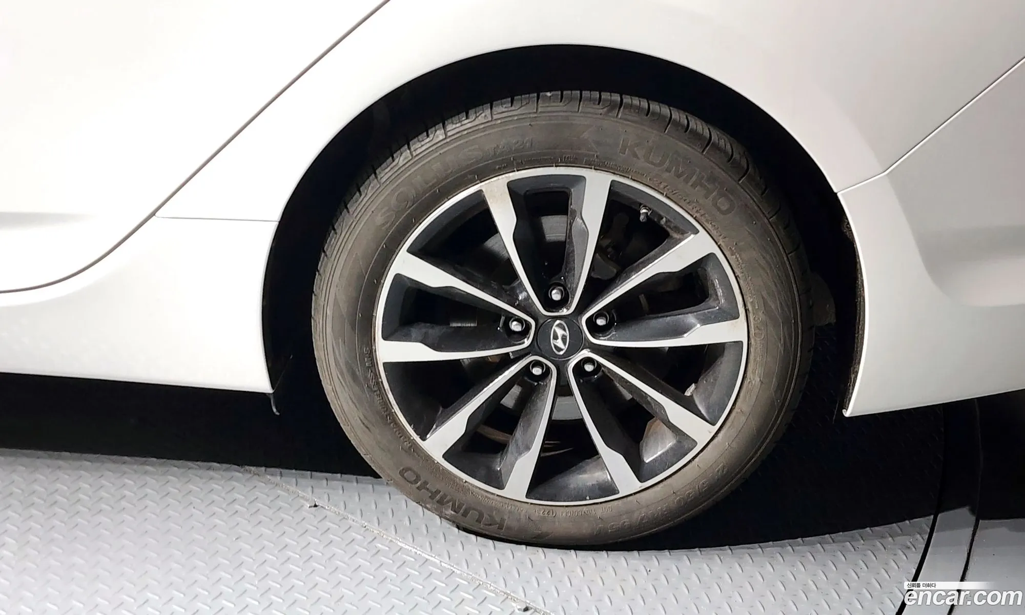 Hyundai i40 2015 — 12