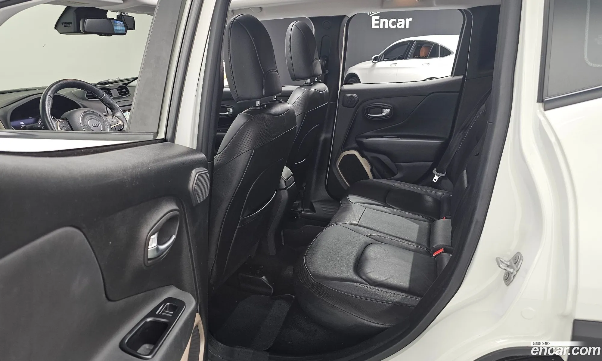 Jeep Renegade 2017 1C4BU0000HPG76666 — 13