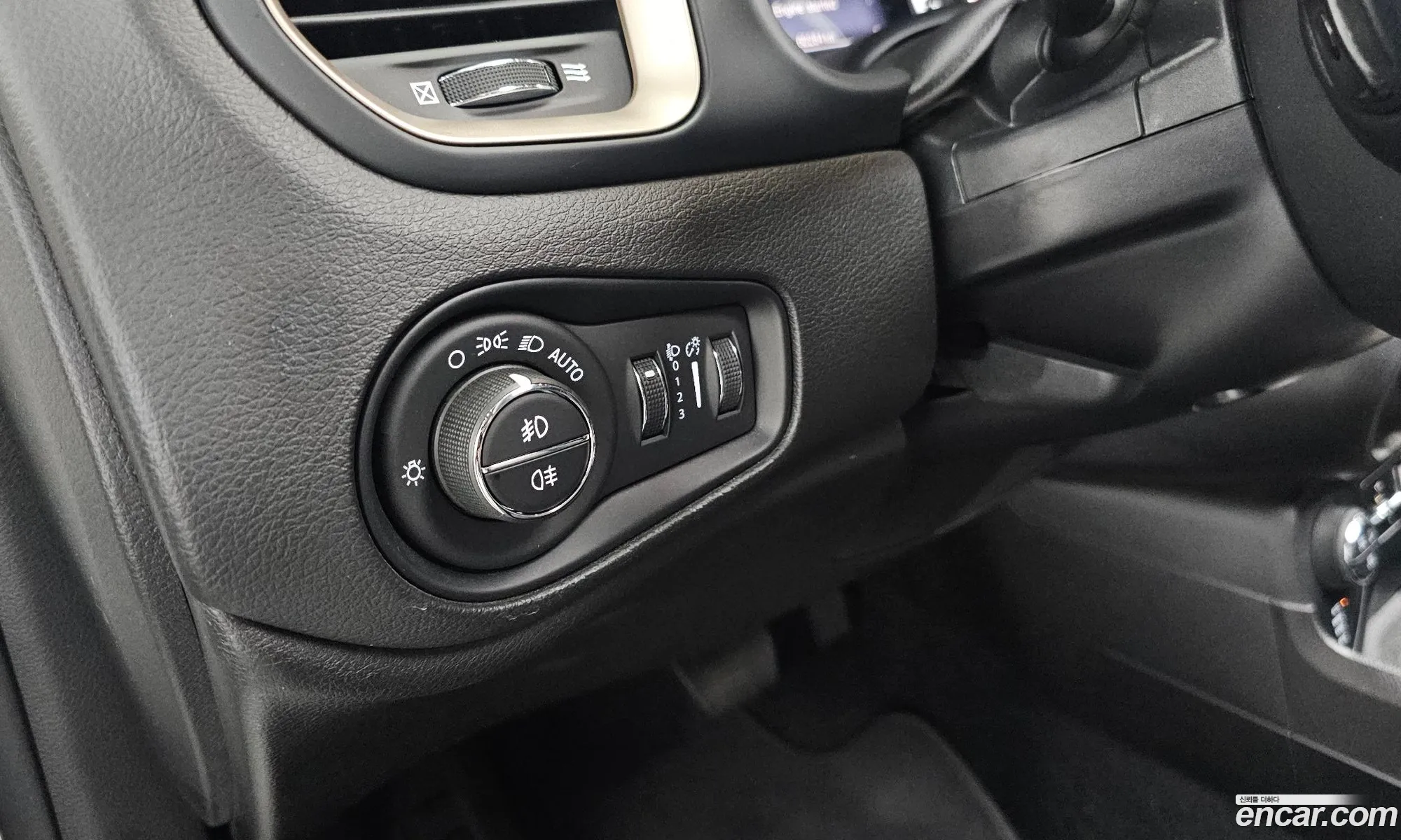 Jeep Renegade 2017 1C4BU0000HPG76666 — 9