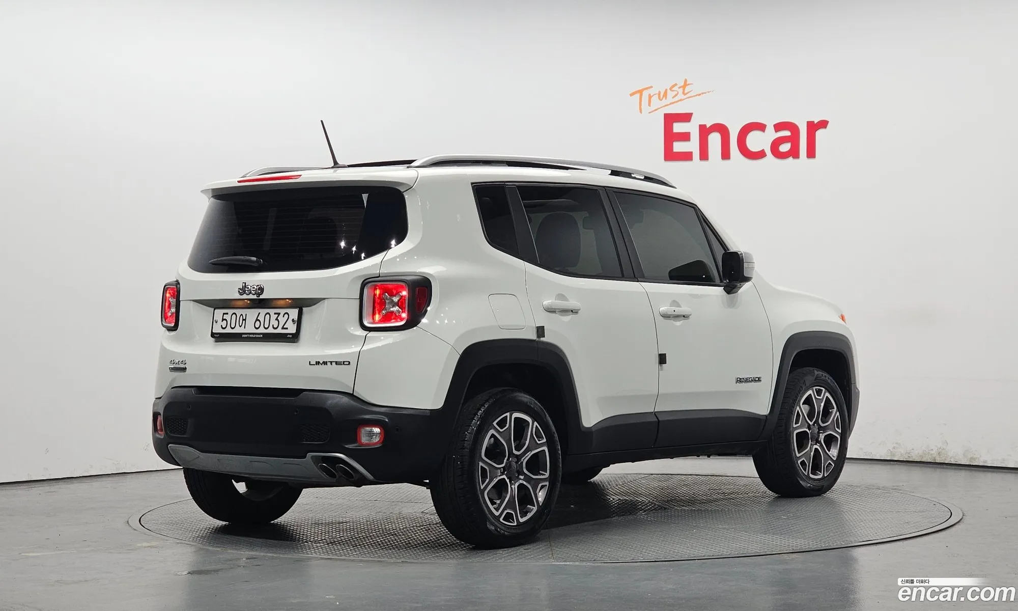 Jeep Renegade 2017 1C4BU0000HPG76666 — 2