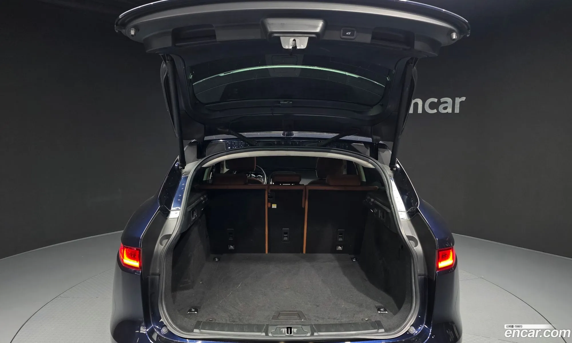 Jaguar F-Pace 2017 SADCA2BN7HA488954 — 9