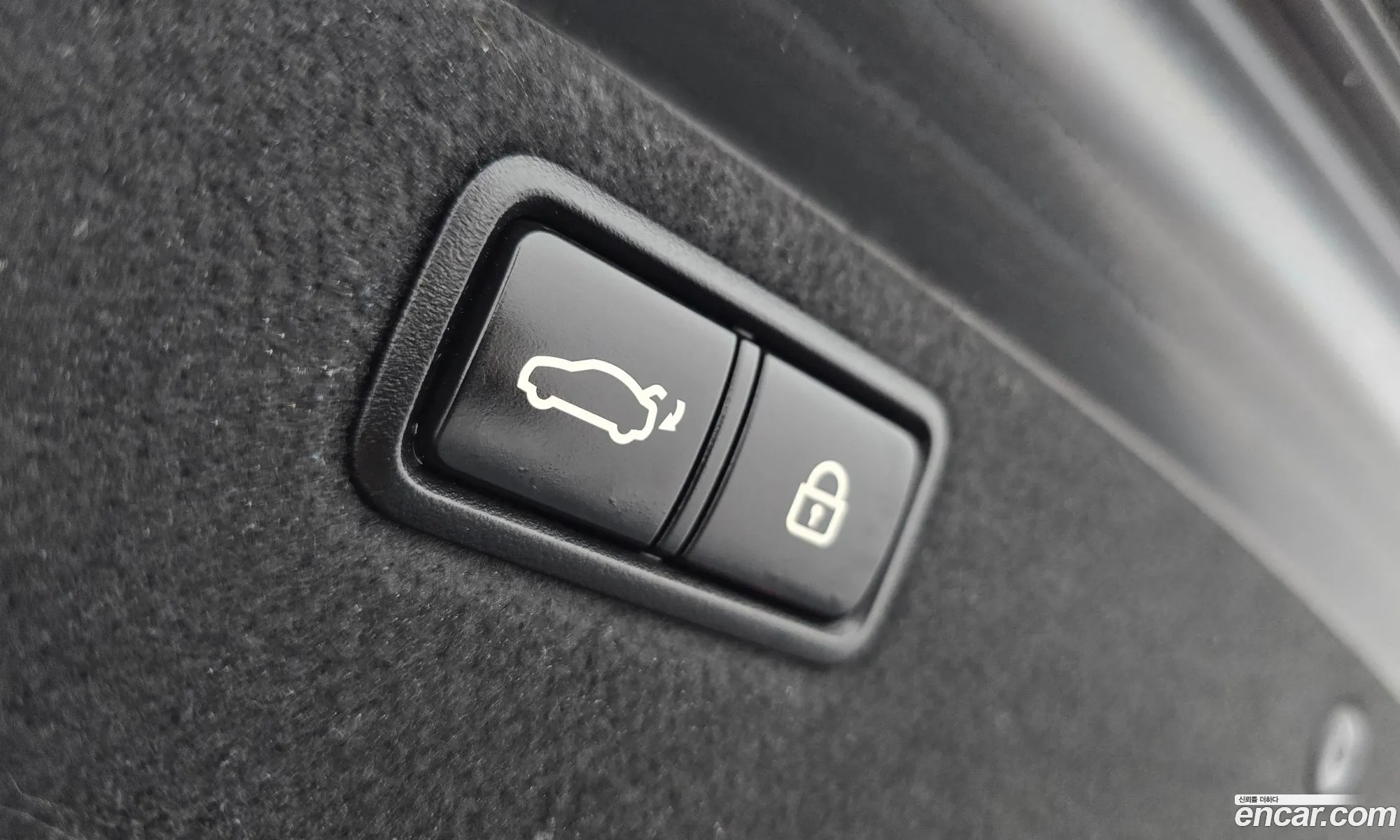Genesis G80 2017 — 2