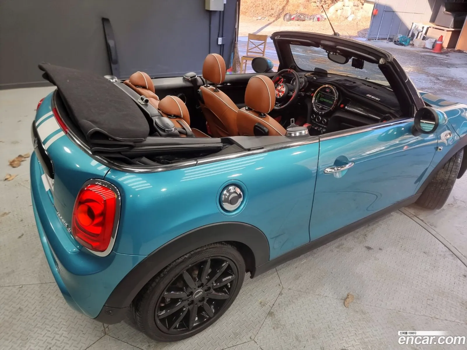 Mini Cooper S Convertible 2016 — 19