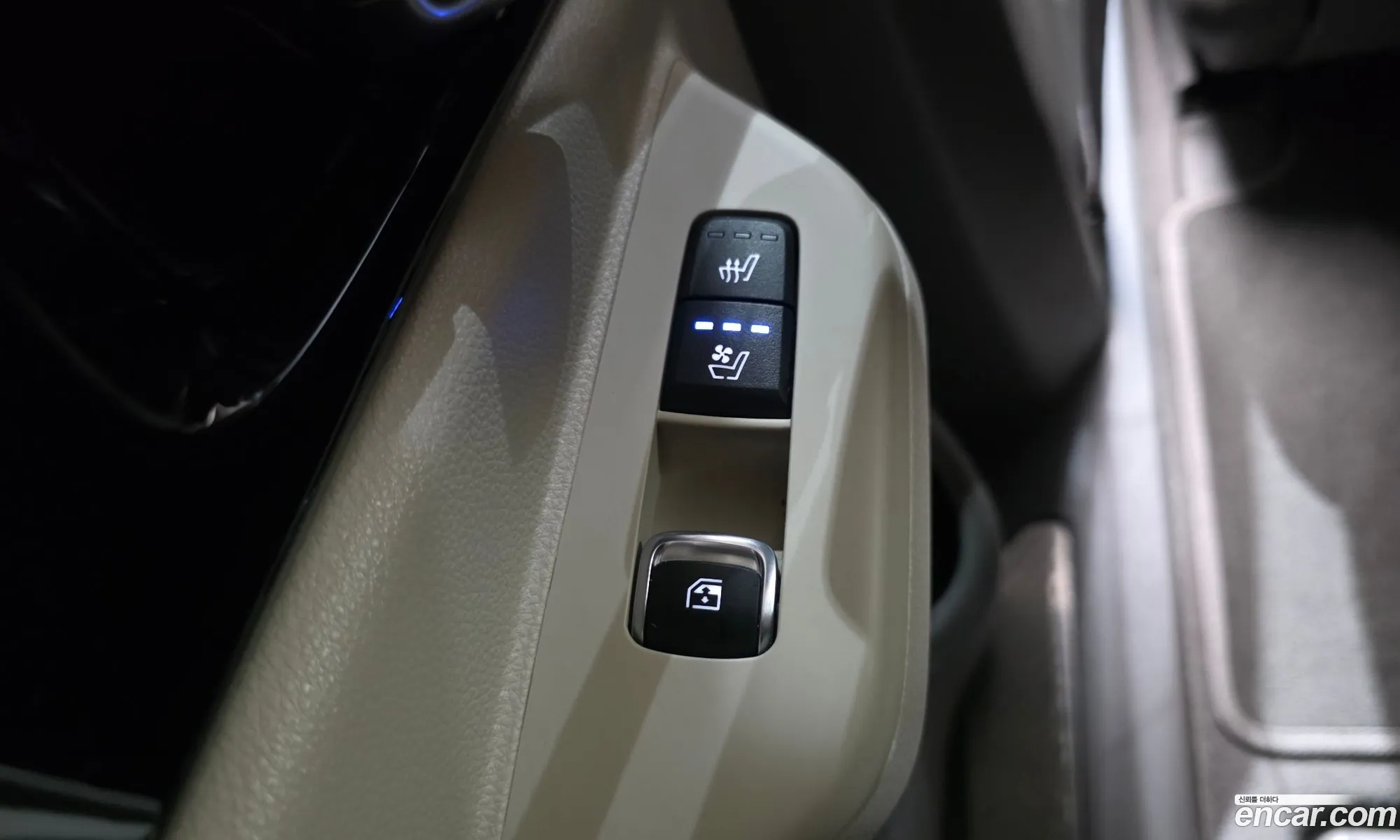 Kia Carnival 2024 — 18