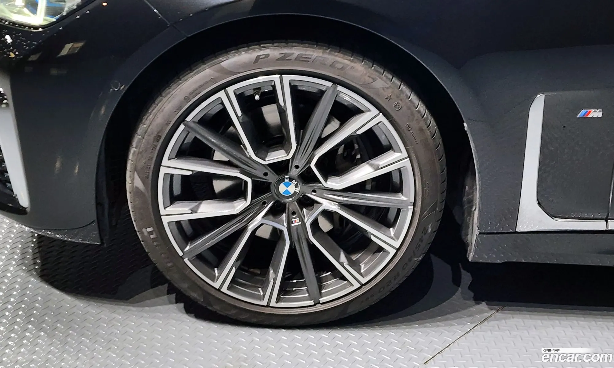 BMW 7 Series 2021 — 12
