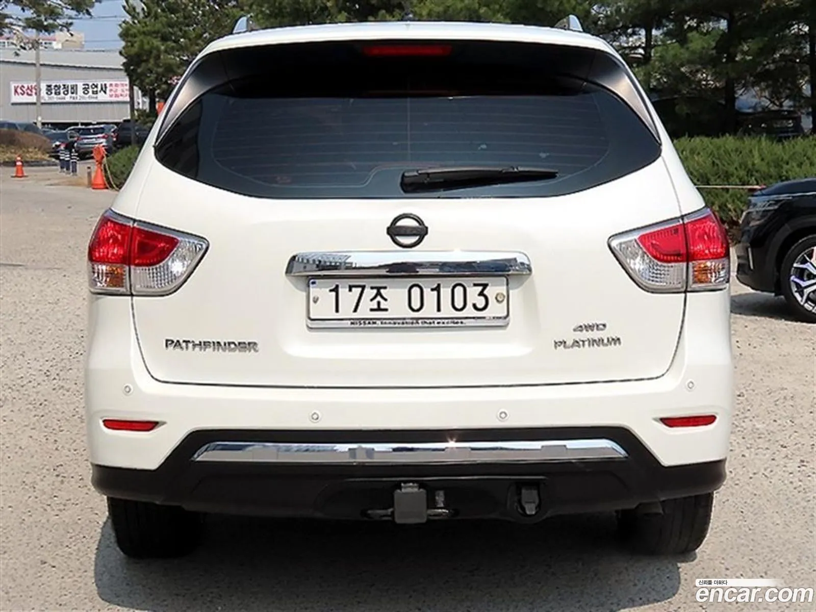 Nissan Pathfinder 2016 — 11