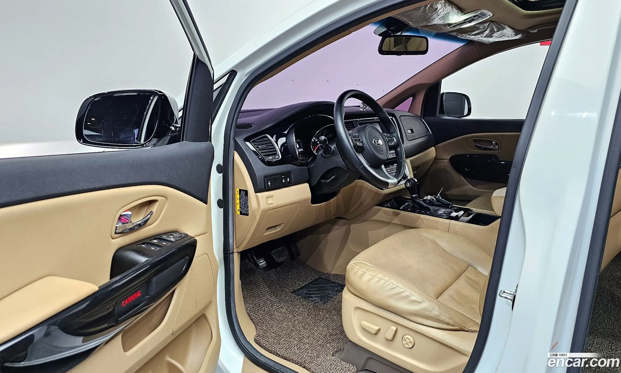 Kia Carnival 2015 — 18