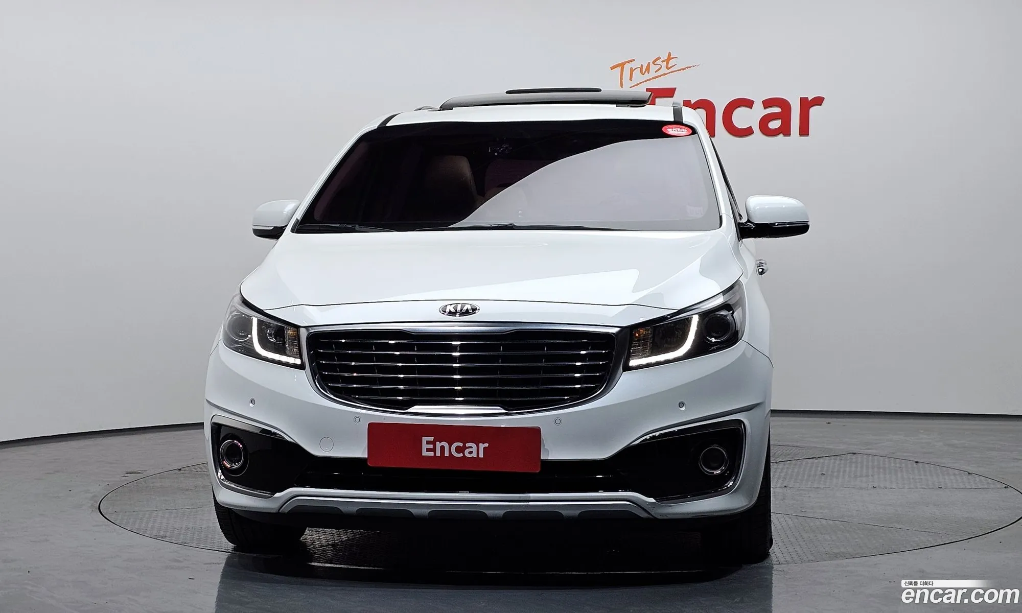 Kia Carnival 2015 — 12