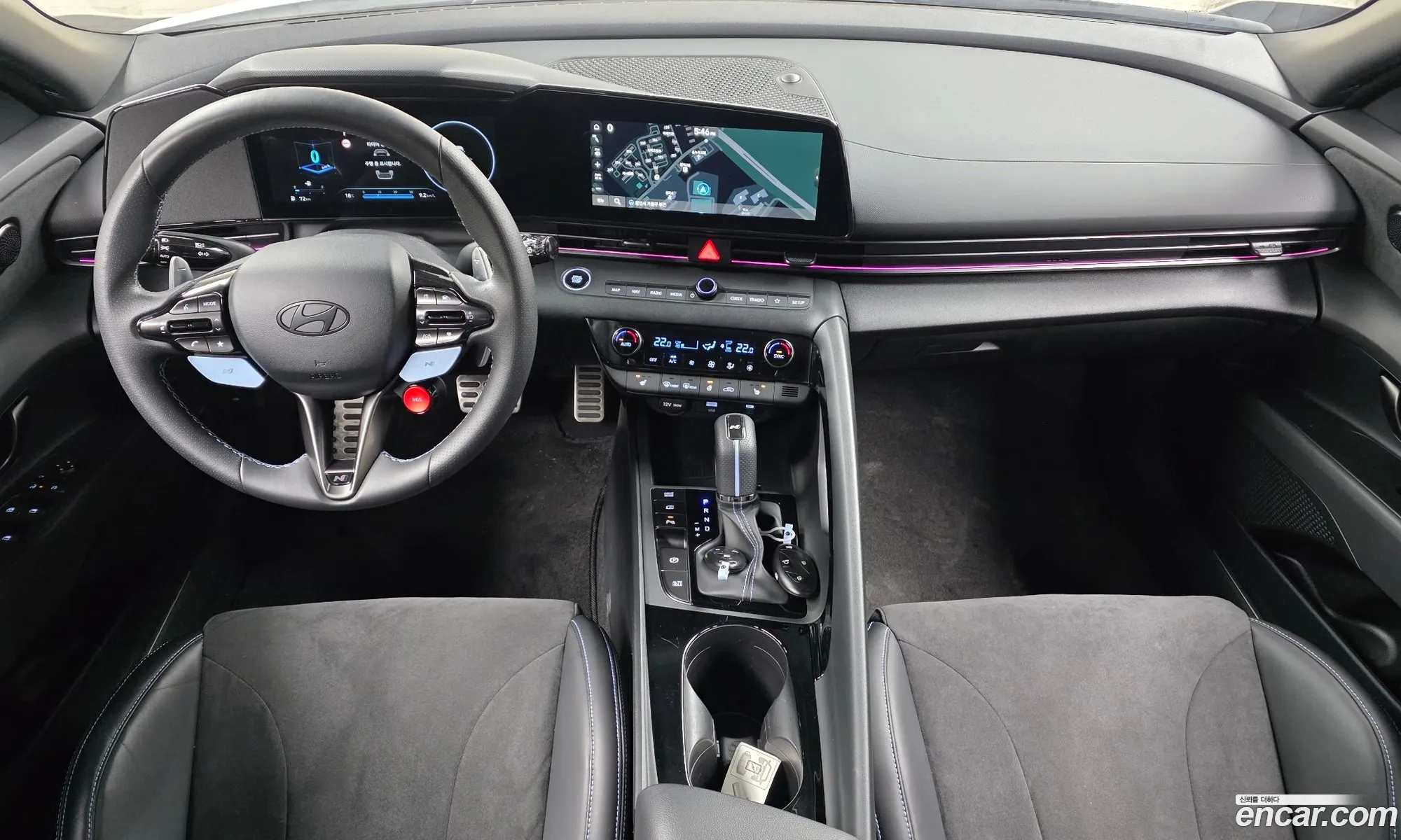 Hyundai Elantra 2025 — 10