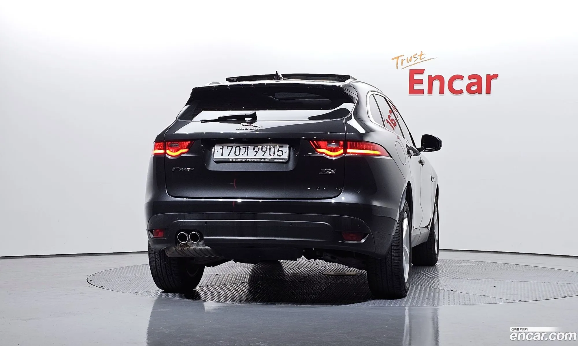 Jaguar F-Pace 2019 SADCA2BN7KA362052 — 2
