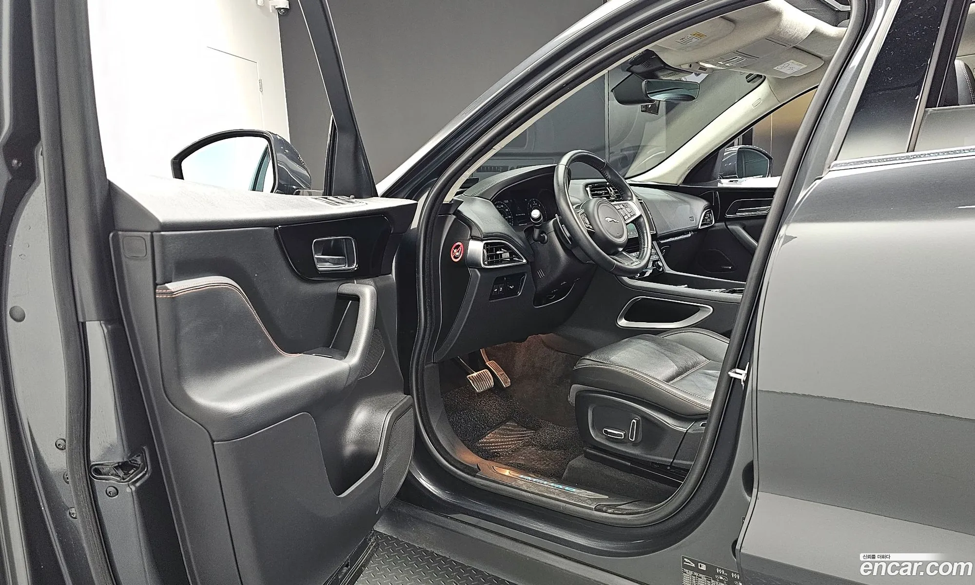 Jaguar F-Pace 2019 SADCA2BN7KA362052 — 18