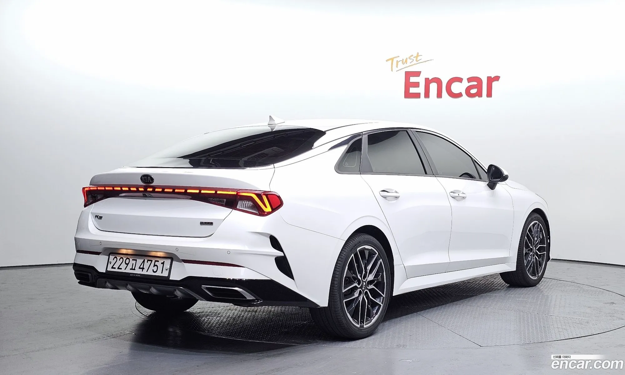 Kia K5 2019 — 4