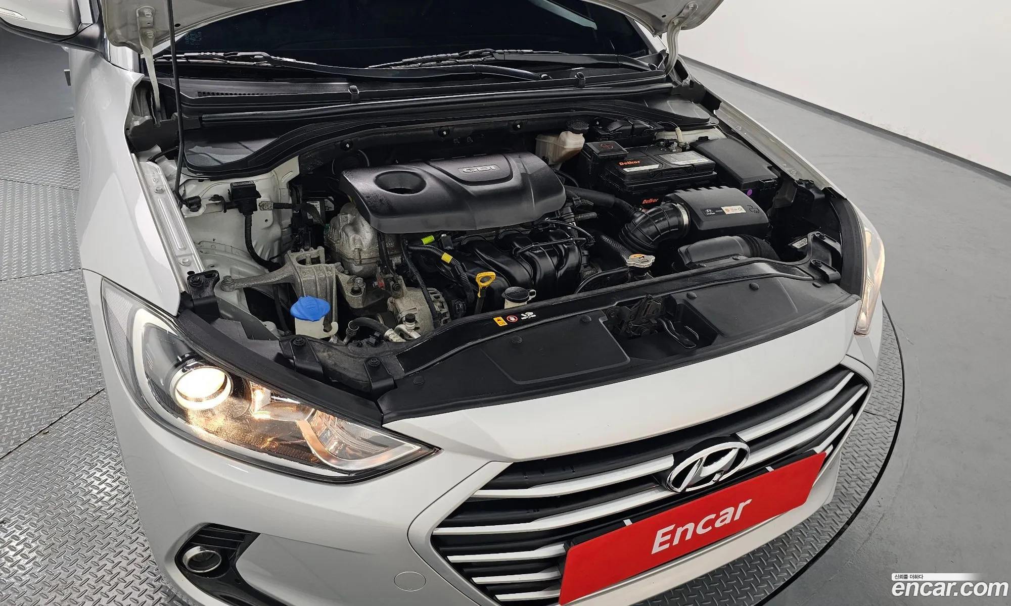 Hyundai Elantra AD 2016 — 8