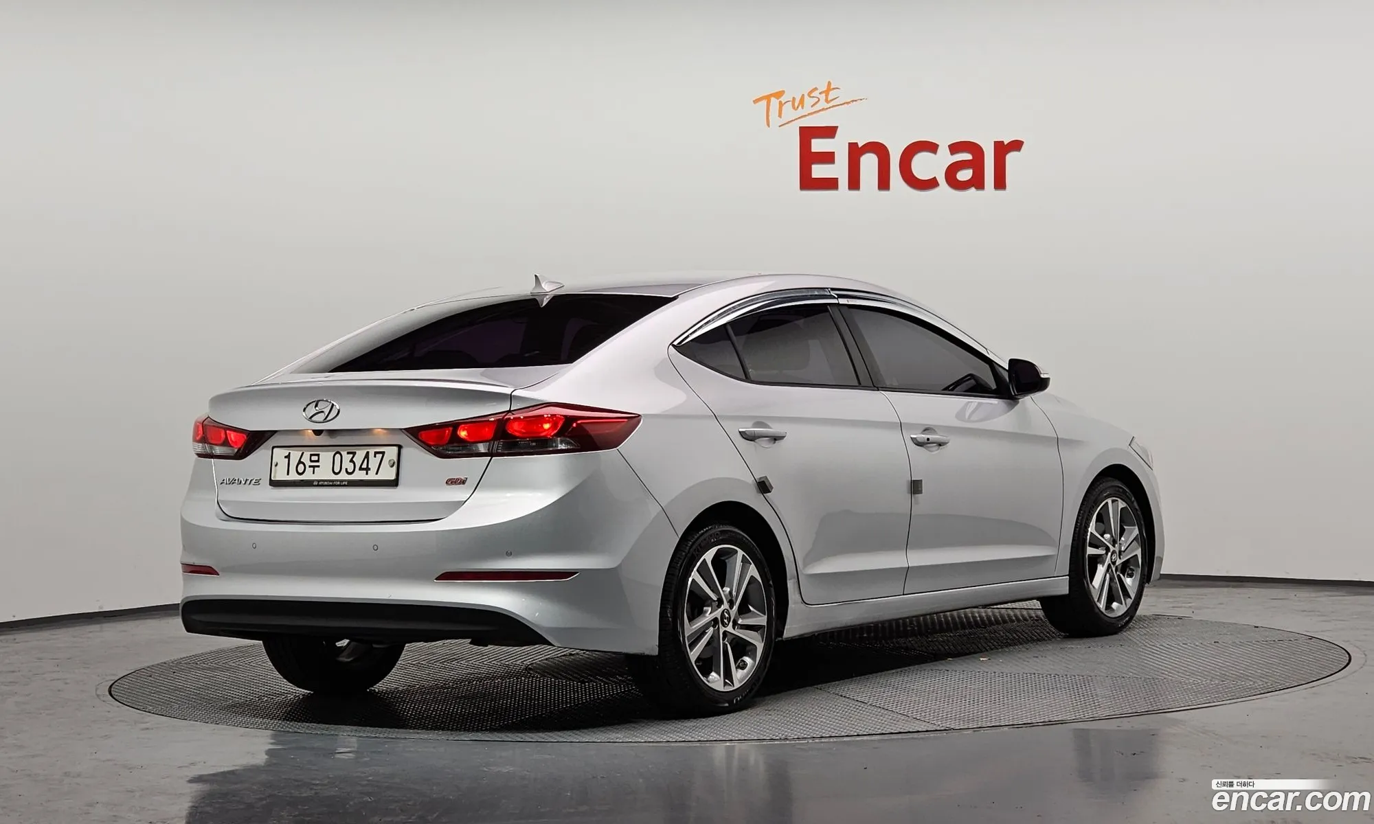 Hyundai Elantra AD 2016 — 6