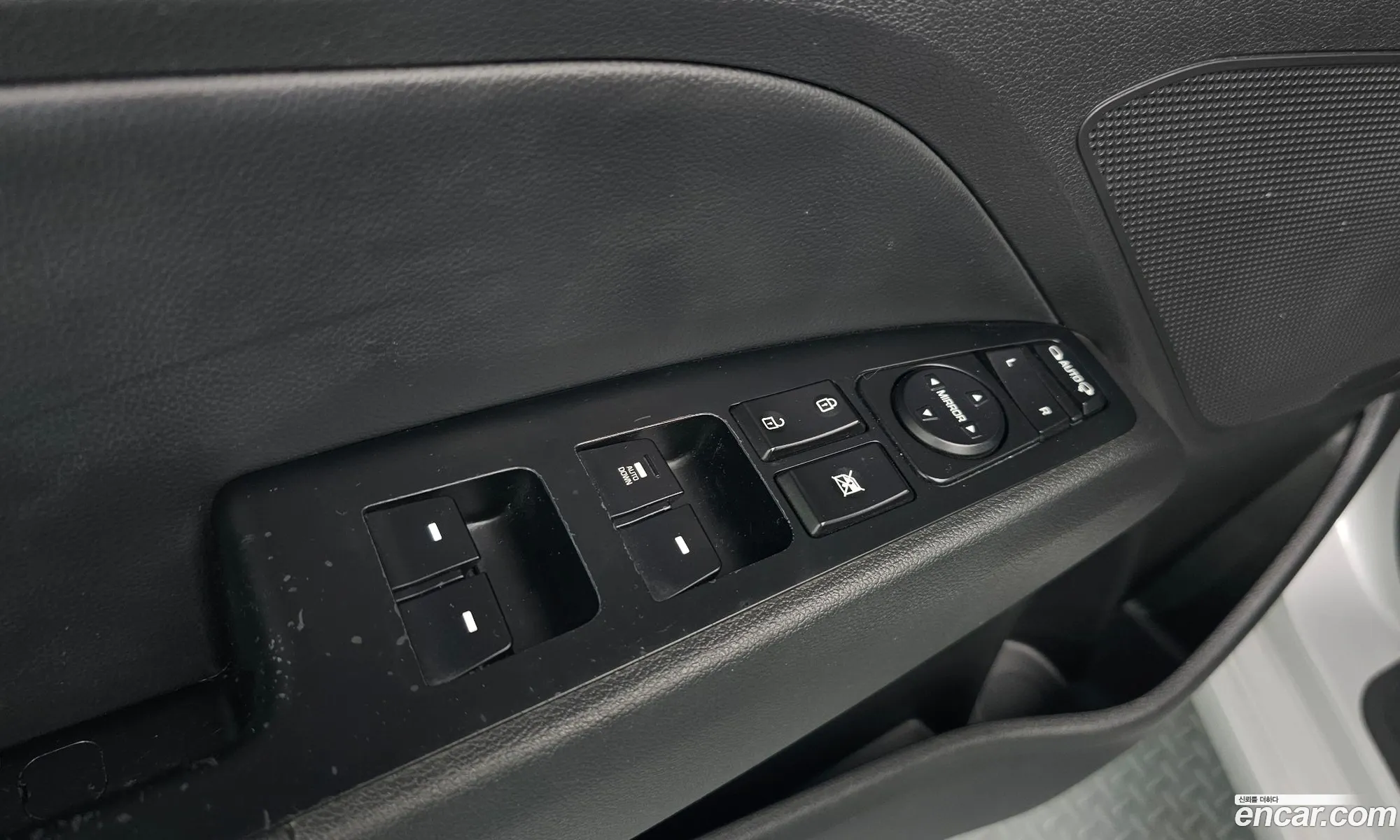 Hyundai Elantra AD 2016 — 15
