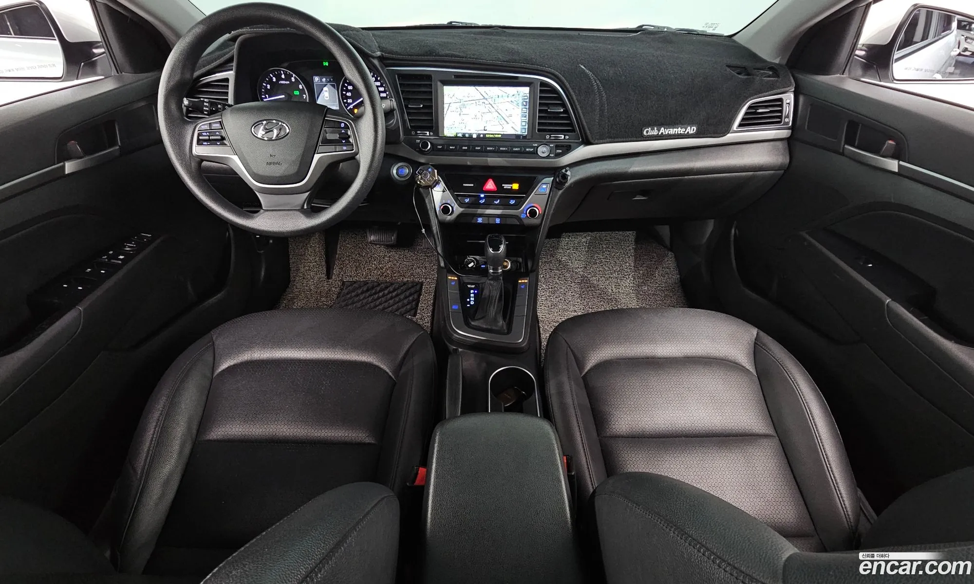 Hyundai Elantra AD 2016 — 16