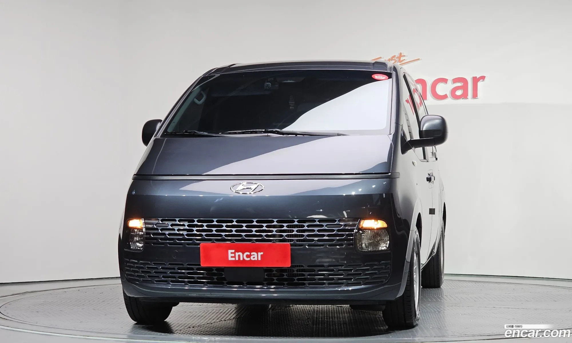 Hyundai Staria 2023 — 8