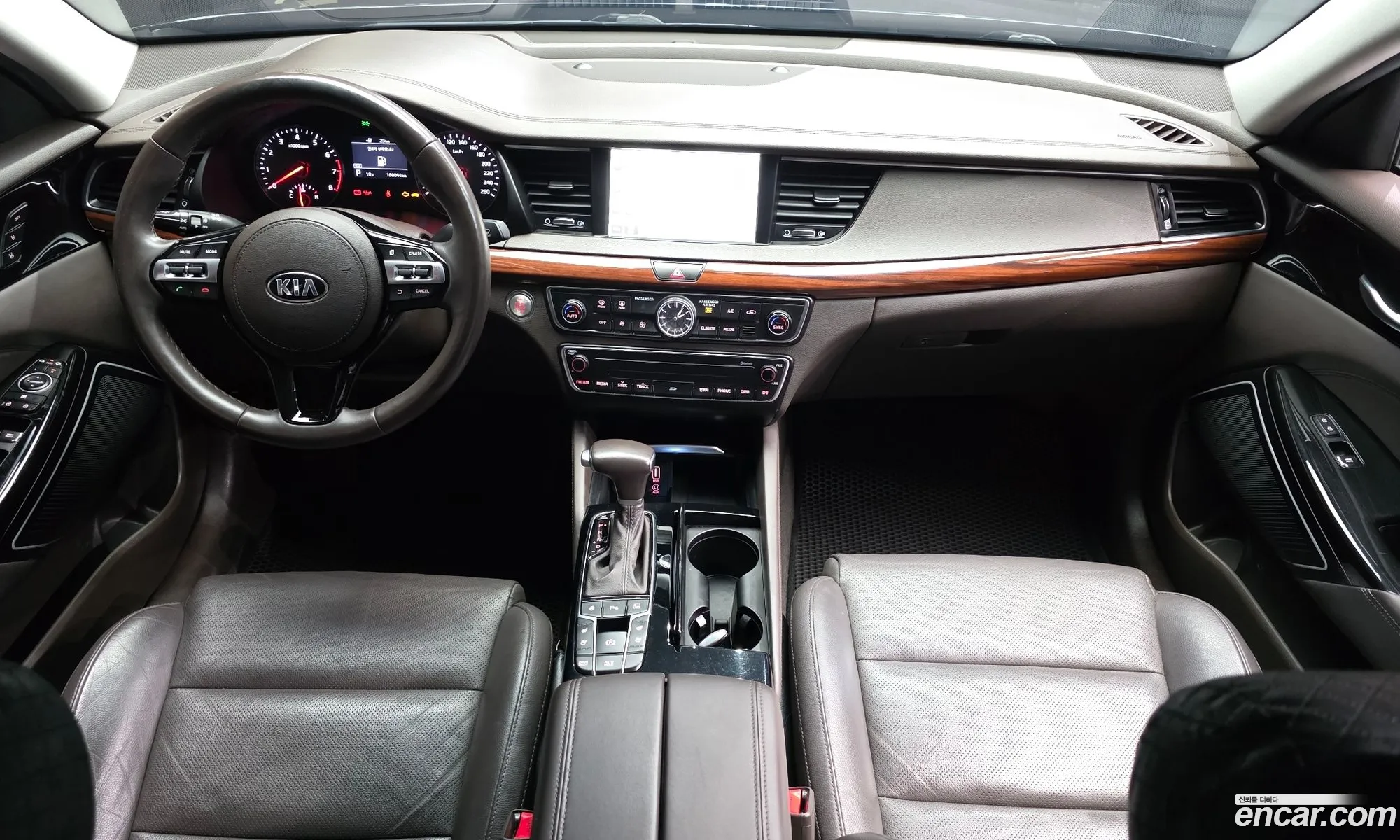Kia K7 2016 — 12