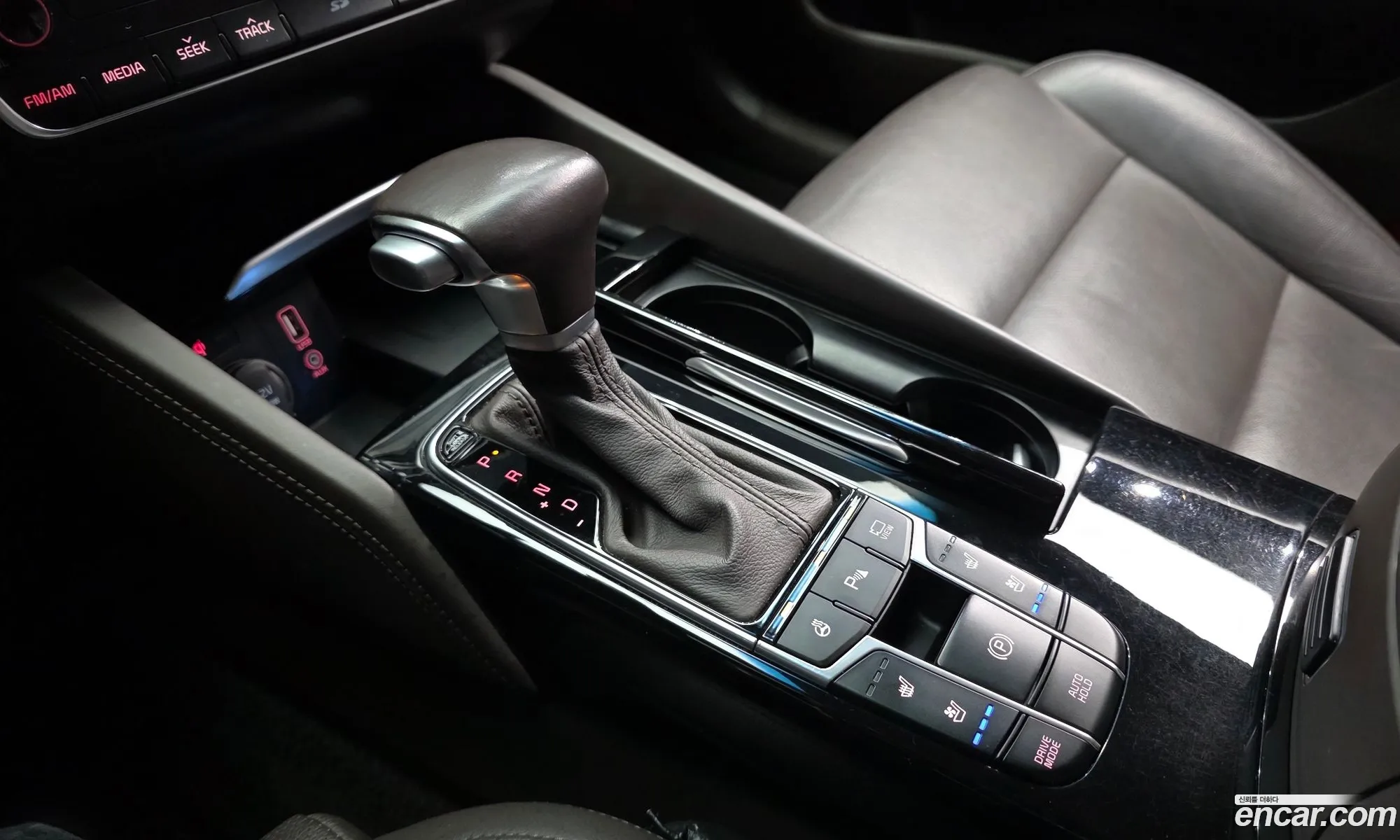 Kia K7 2016 — 13