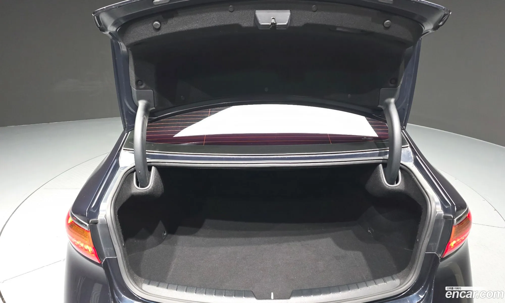 Kia K7 2016 — 11